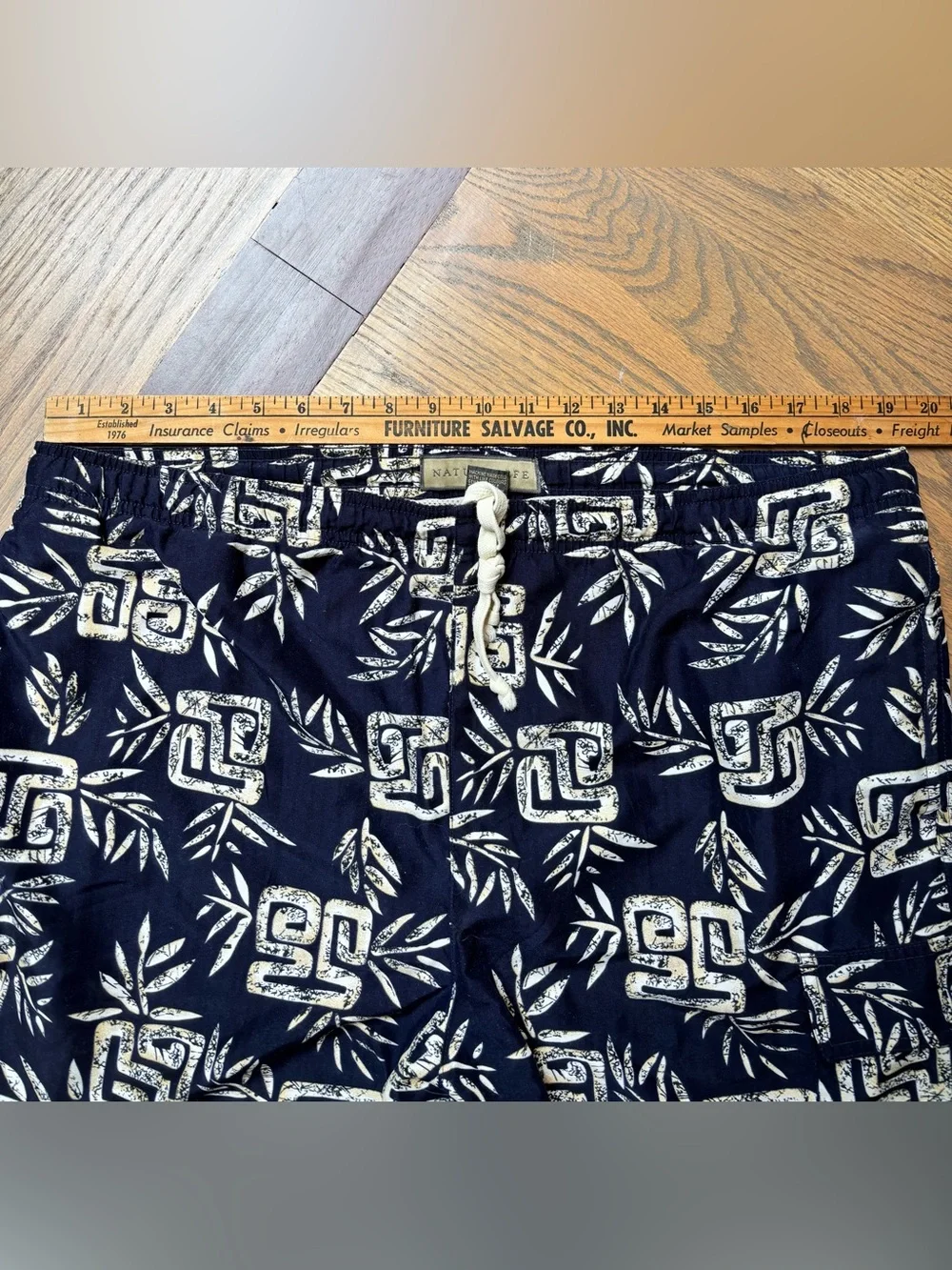 NATURALIFE Navy Blue Geometric Print Swim Trunks Size Medium Beach Hawaiian